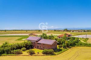 Villa di 410 m² con 4 locali e box auto a Tornaco