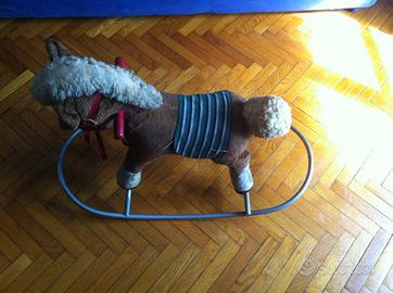 Cavallo a dondolo x bimbi vintage