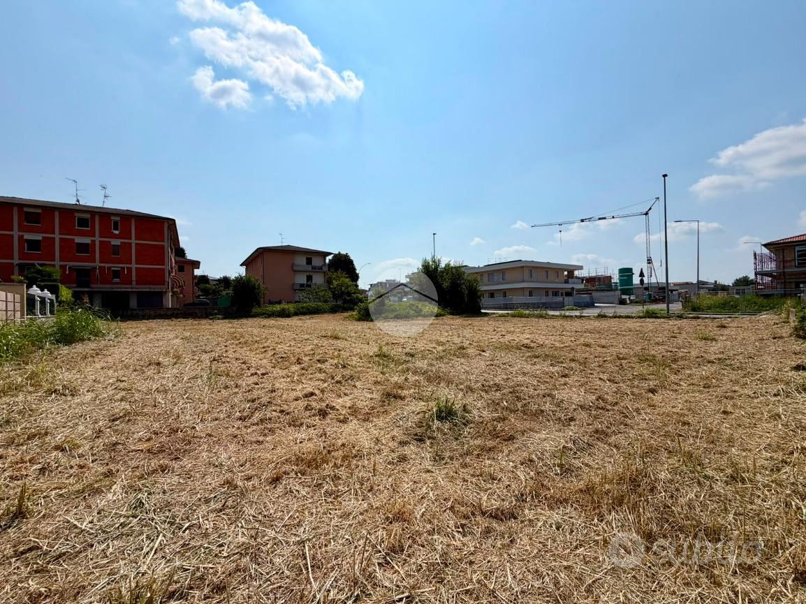TER. RESIDENZIALE A ORZINUOVI - Vista 3