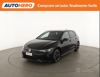 VOLKSWAGEN Golf UN29096