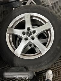 Gomme e cerchi in lega