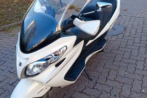 Suzuki Burgman AN 400 ABS