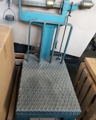 bilancia a bascula stadera vecchia funzionante 
