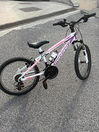 Mountain Bike Bambina Montana 20"