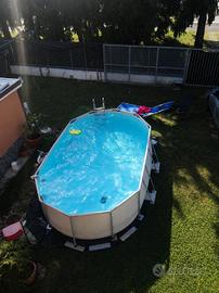 Piscina fuori terra ovale Bestway  con filtro