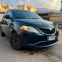 Lancia ypsilon ecochic