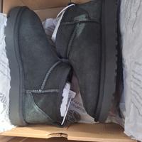 UGG ultramini 
