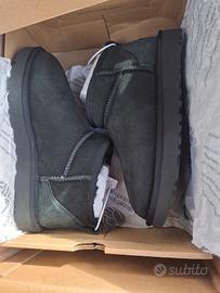 UGG ultramini 