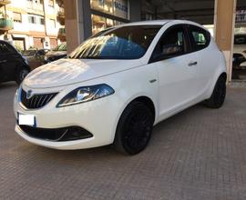 Lancia Ypsilon 1.0 FireFly 5 porte S&S Hybrid Ecoc