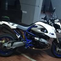 BMW HP 2 MEGAMOTO