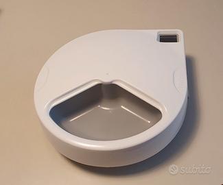 alimentatore C300 per gatti e cani