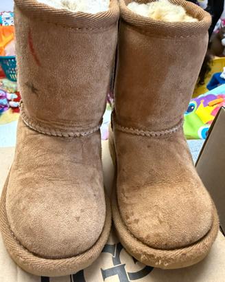 Ugg bambina taglia 23,5