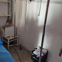 n. 3 carrelli portapanni 