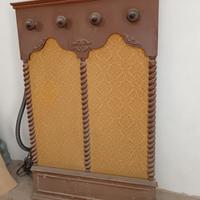 Ingresso appendiabiti vintage legno damasco dorato