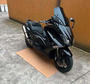Yamaha tmax 530
