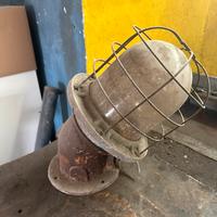 Lampada vintage industriale d'epoca