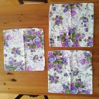 Tre copricuscini usati