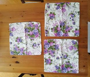 Tre copricuscini usati