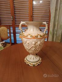 Vaso porta fiori lavorato