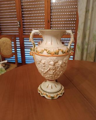 Vaso porta fiori lavorato