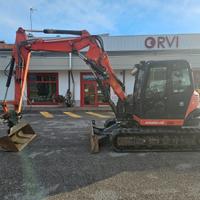 Escavatore Kubota KX080 triplice