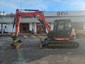 Escavatore Kubota KX080 triplice