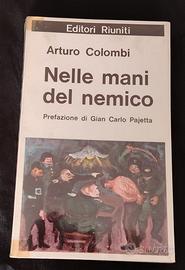 Nelle mani del nemicoro