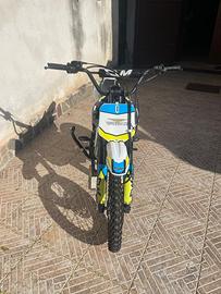 Motocross/Minimoto/Enduro/Pitbike/ Moto/ 125cc 4T