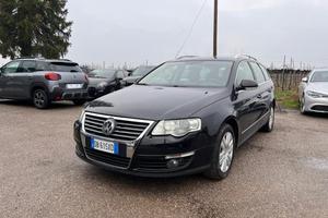 VOLKSWAGEN Passat 2.0 16V TDI 4mot. Comfortline