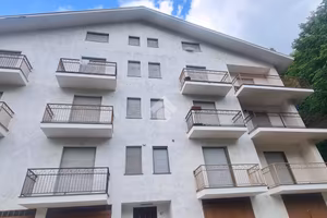 3 LOCALI A CHIALAMBERTO