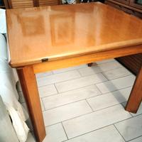 TAVOLO DA PRANZO ELEGANTE IN NOCE 8 POSTI