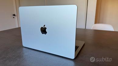 Macbook Air M4 13" Azzuro batteria 100%