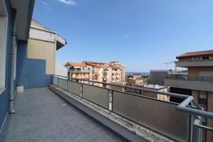 2 LOCALI A PESCARA