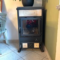 2 stufe a legna Nordica modello Rossella.