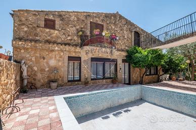 Villa o villino - Mirabella Imbaccari