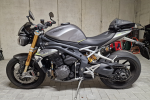 Triumph Speed triple RS