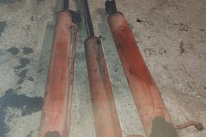 STANTUFFI IDRAULICI A DOPPIO EFFETTO