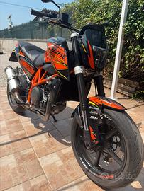 KTM DUKE 690 A2