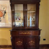 Vetrina riproduzione antiquariato con intarsi
