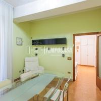 TRILOCALE CON ESTERNO RISTRUTTURATO