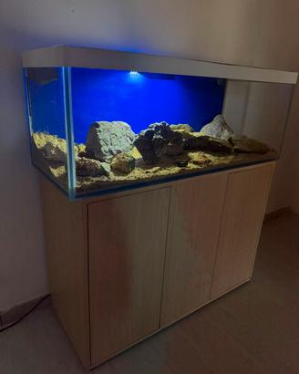 acquario 200 litri 