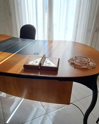 Scrivania e libreria Poliform