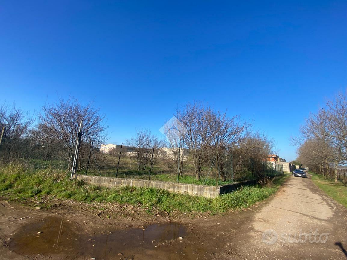 TERRENO A CASTIGLIONE DELLE STIVIERE - Vista 5