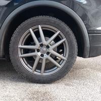 cerchi e gomme da 19 per tiguan 