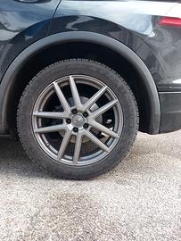 cerchi e gomme da 19 per tiguan 