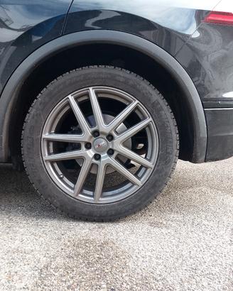 cerchi e gomme da 19 