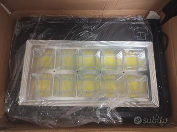 Faro led per esterno 
