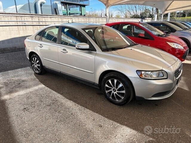 Volvo S40 (2003-2012)