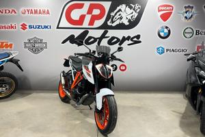 KTM 1290 Super Duke R AKRAPOVIC COMPLETO