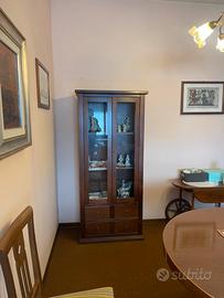 Credenza vetrina due ante